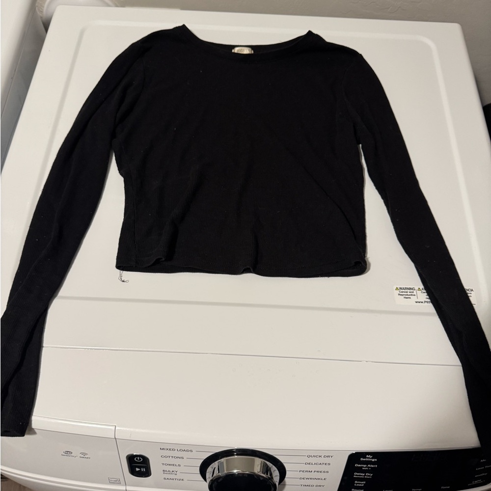 Block long sleeve crop top